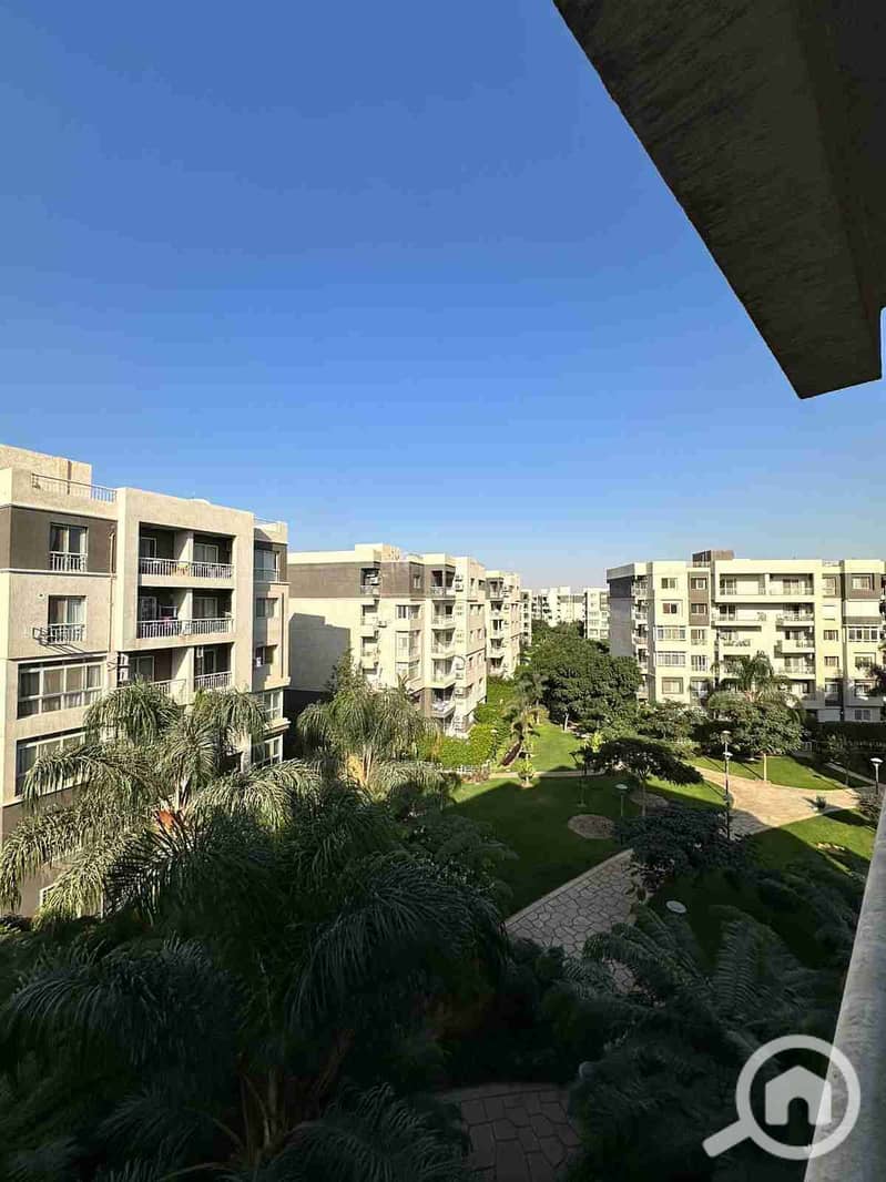 1000648842. jpg 1000648842. jpg