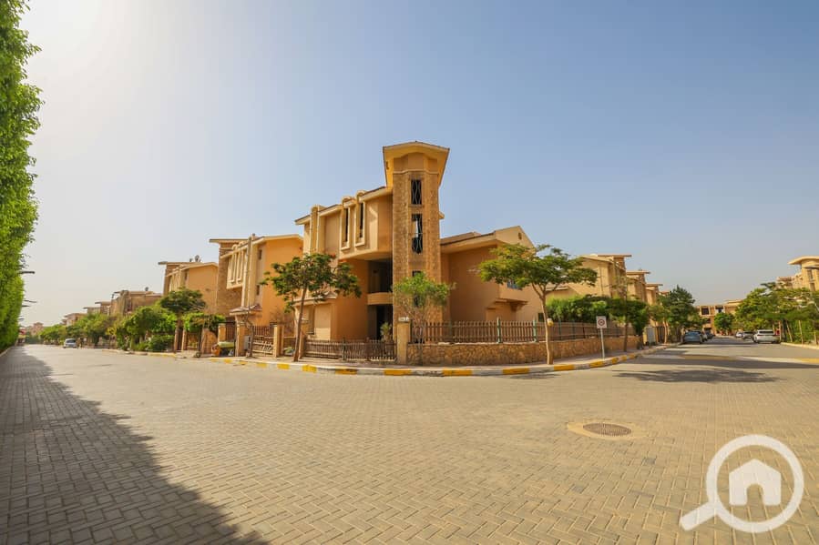 5 6X9A9092-scaled. jpg