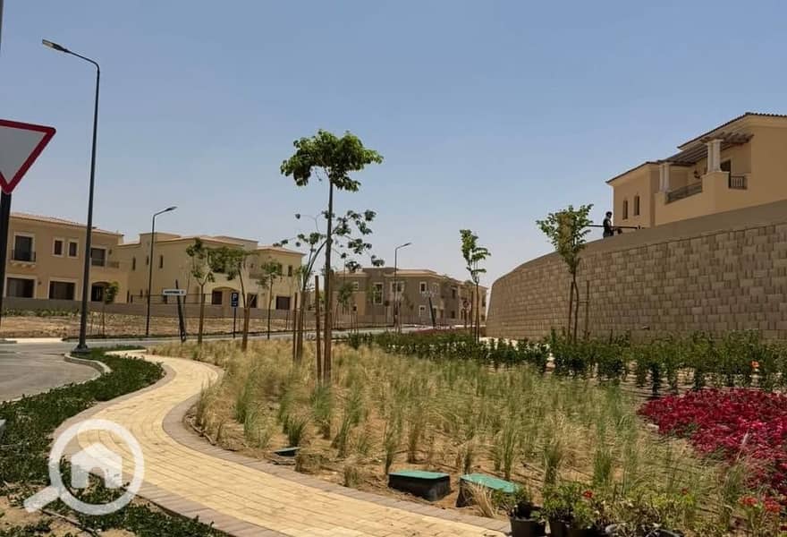 8 593507510_1379903387092755_2501970762884093640_n. jpg