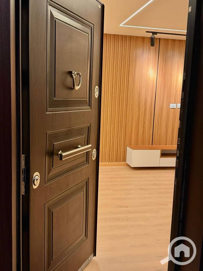 4 WhatsApp Image 2025-12-18 at 11.59. 11 PM (1). jpeg