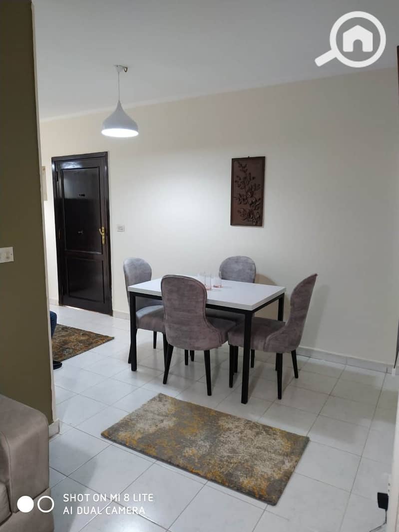 5 3e937d2e-9b1b-4fed-a6f5-6f1bf7d6d7ef. jpeg