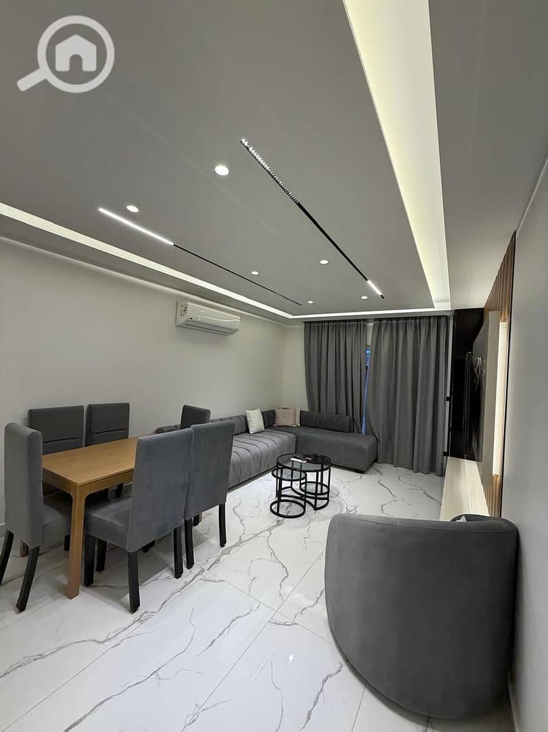 2 3e82d1d4-1ca0-44e6-82e0-5745293bdf13. jpeg