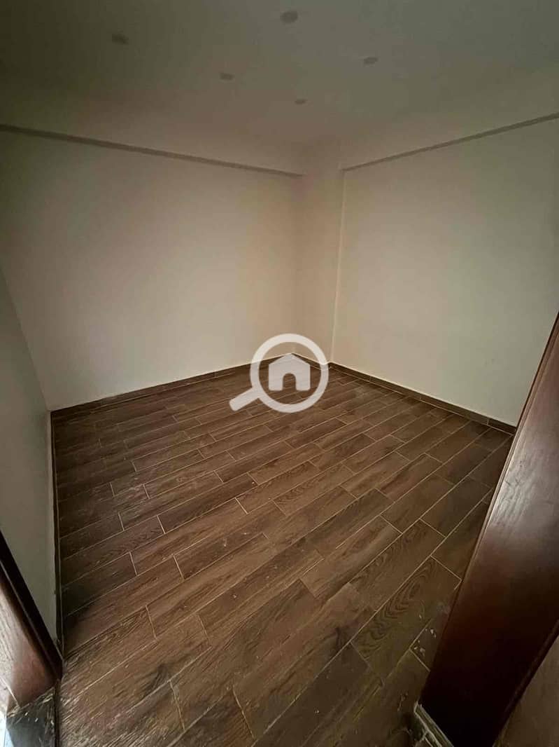 3 82f78ab9-fa87-449c-9d0f-8d006d5acae4. jpg