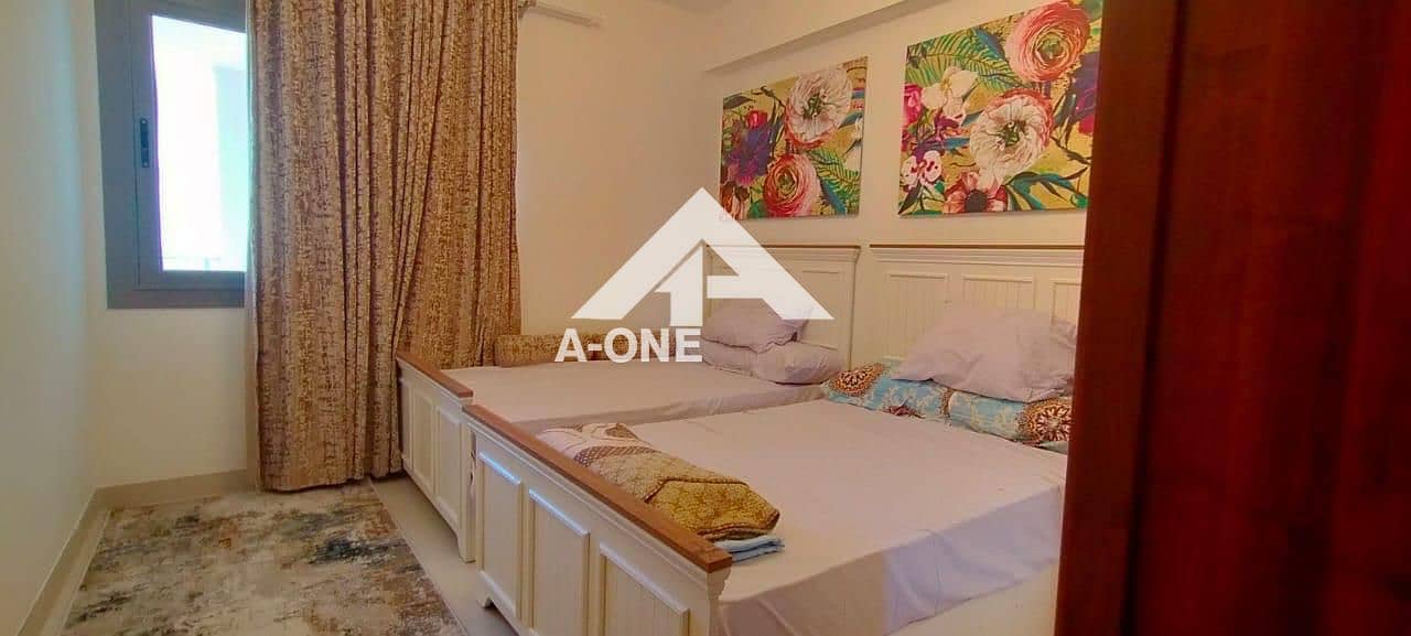 5 3e4bee79-68e3-4d37-b995-2b94d3084c68. jpg