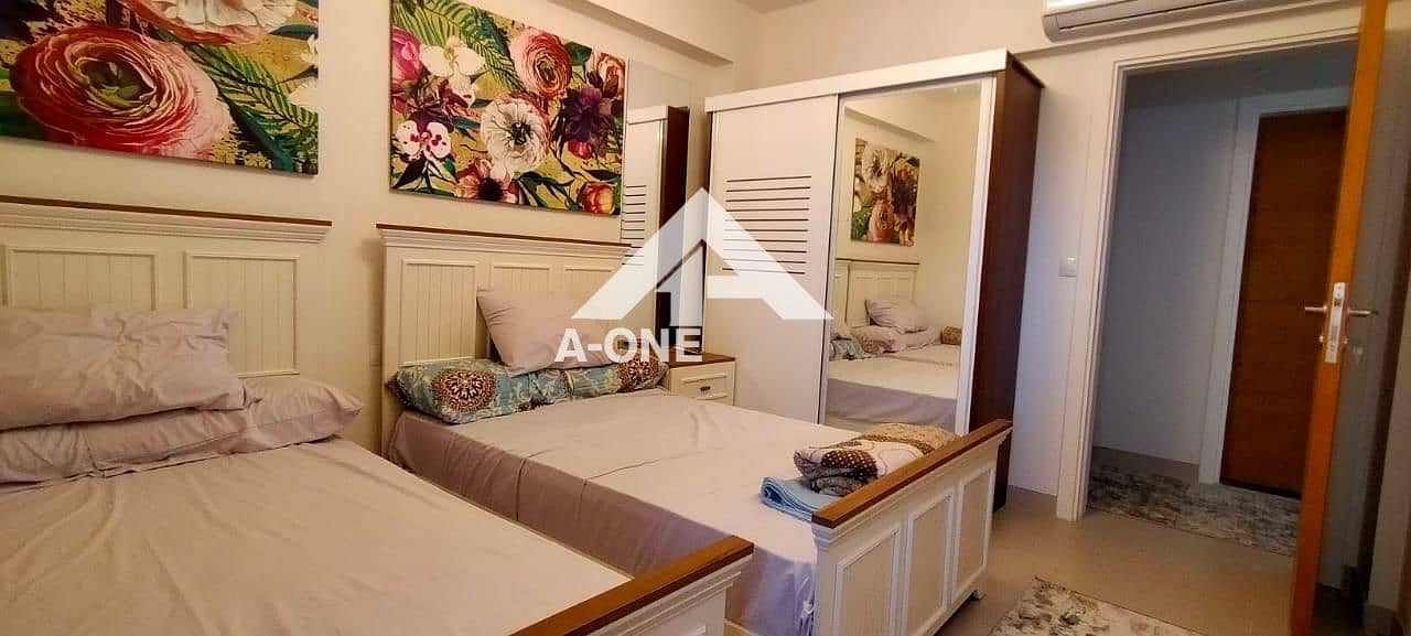 7 53463f28-443d-44a8-a181-0866678ff550. jpg