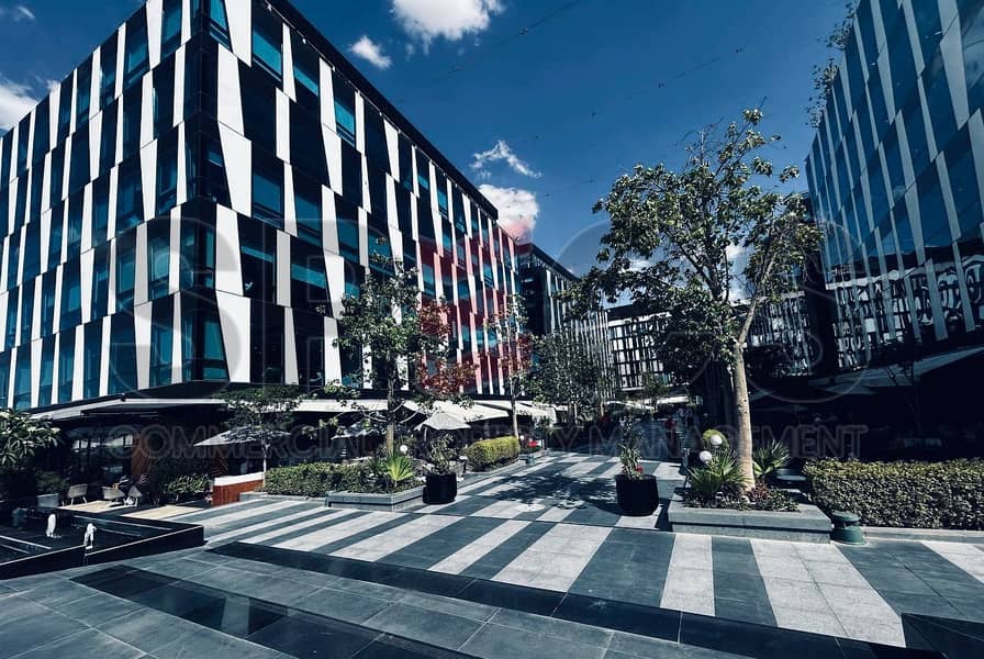 8 d63ac1a3-539d-464a-a3da-2b7f88c5737a. jpg