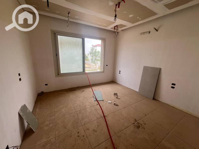 7 WhatsApp Image 2025-12-14 at 5.20. 08 PMuhiuopko. jpeg