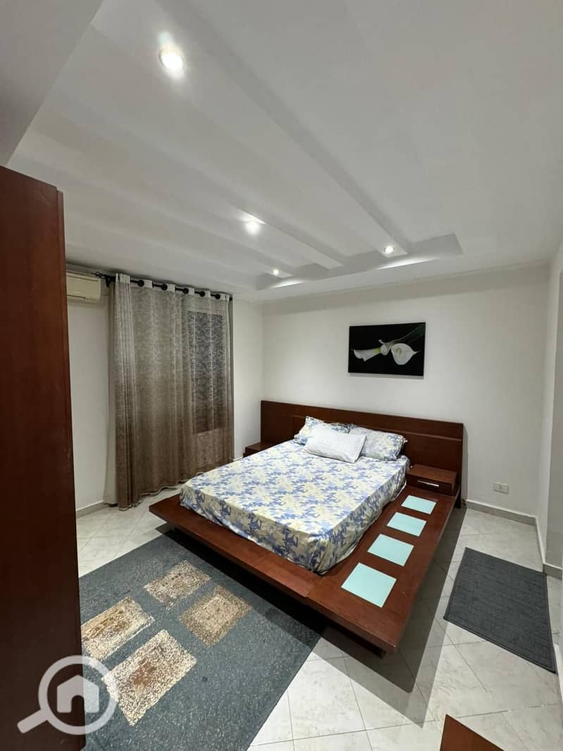 4 08db30f5-54e2-492f-b0a5-6f56bd8e468d. jpeg