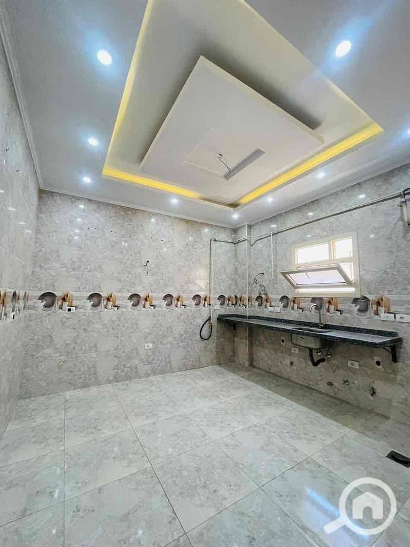 3 4f400adc-5a3d-46b6-b6cf-7e74326de92e. jpg