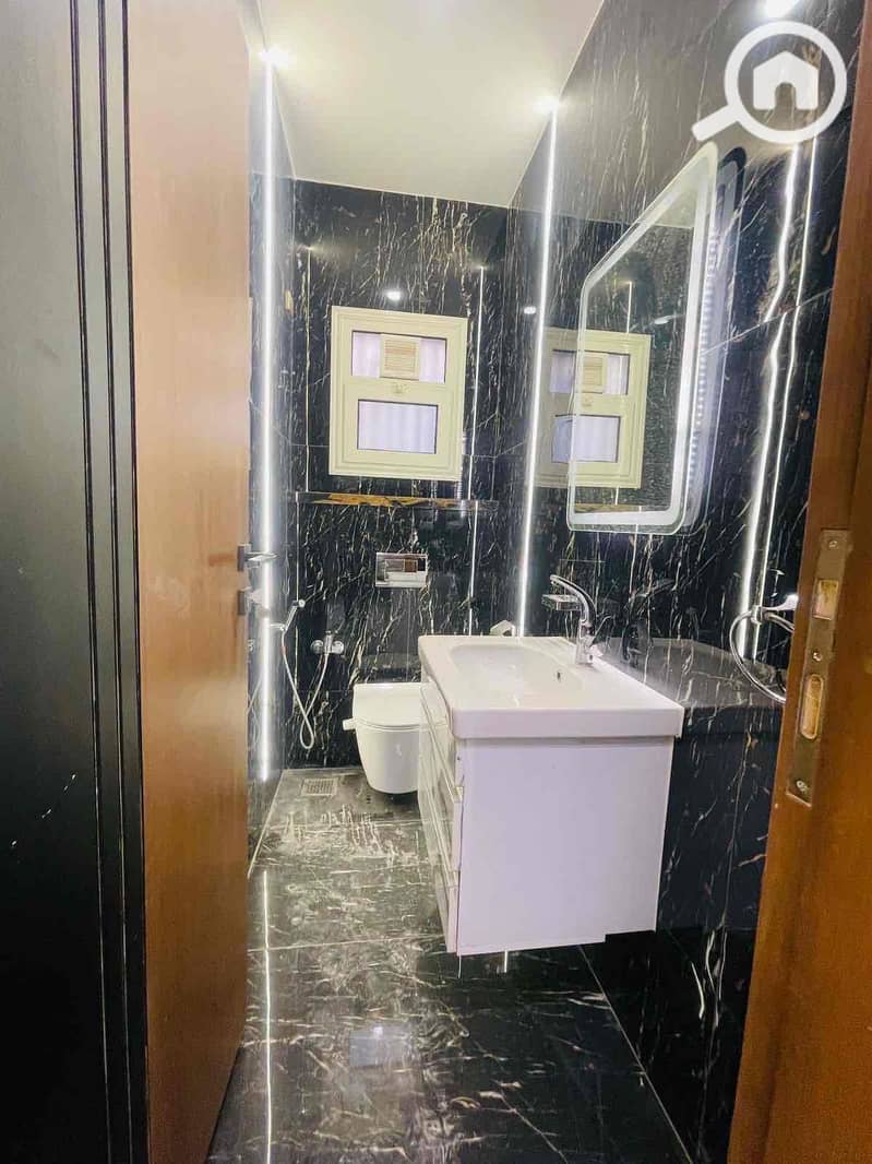 5 fb550164-a2de-400d-af38-dc16499b9baa. jpg