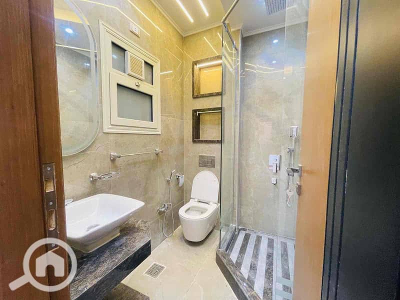 7 59ce3a83-920d-461f-95c7-ac4bdb6b0921. jpg