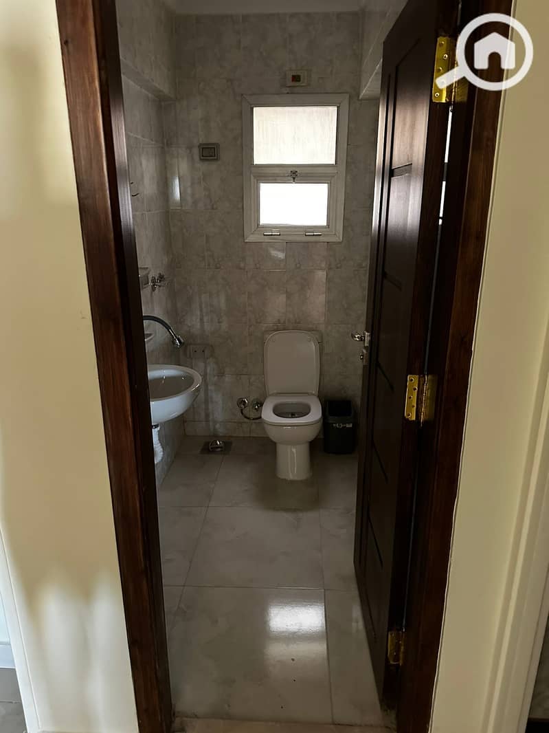 8 69387b2530767_WhatsApp-Image-2025-12-09-at-6.48. 40-PM-(1). jpeg