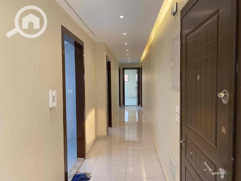 5 035404e3-5a48-46a5-ac90-ba12a3fcafe3. jpg