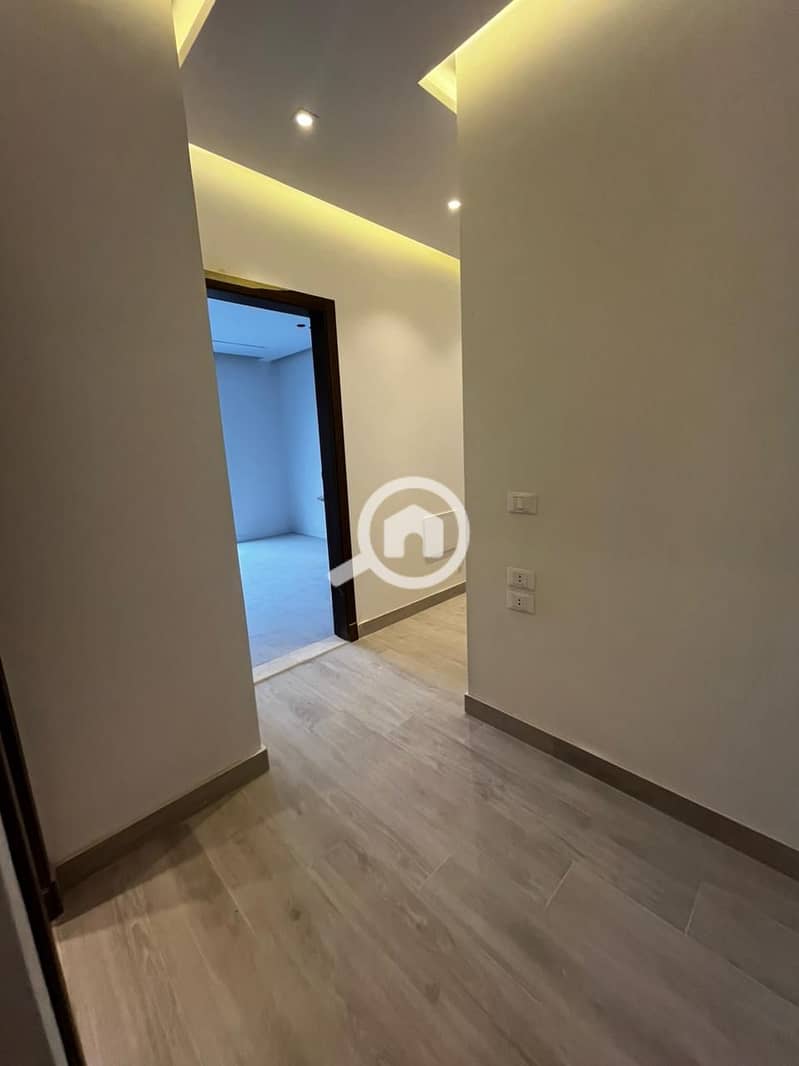 12 WhatsApp Image 2026-01-04 at 3.48. 46 PM (1). jpeg