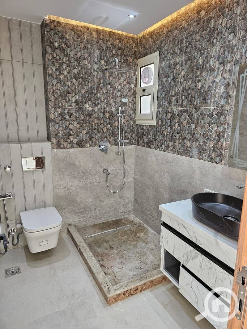 6 WhatsApp Image 2026-01-04 at 17.32. 05 (2). jpeg