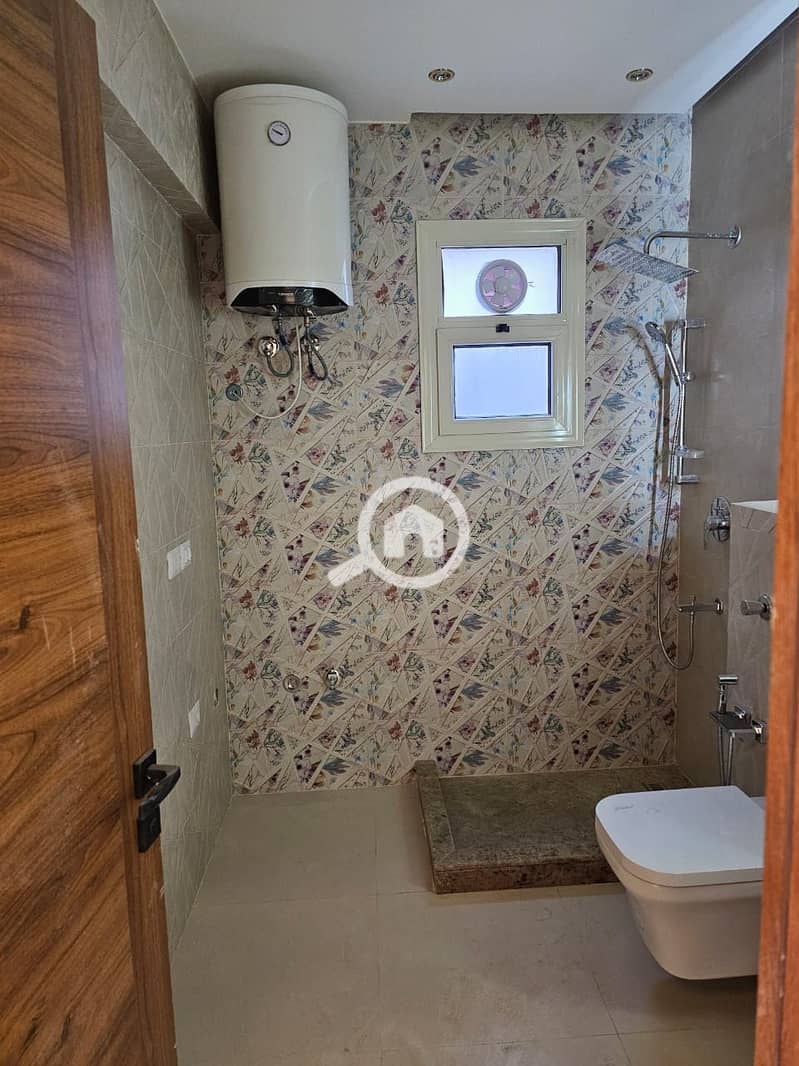 7 WhatsApp Image 2026-01-04 at 17.32. 05. jpeg