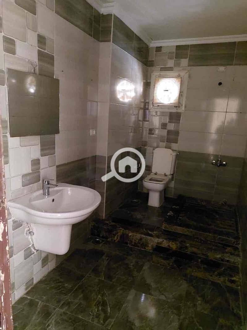 5 771536a0-6109-40b9-a44c-16fa9ca6d486. jpg