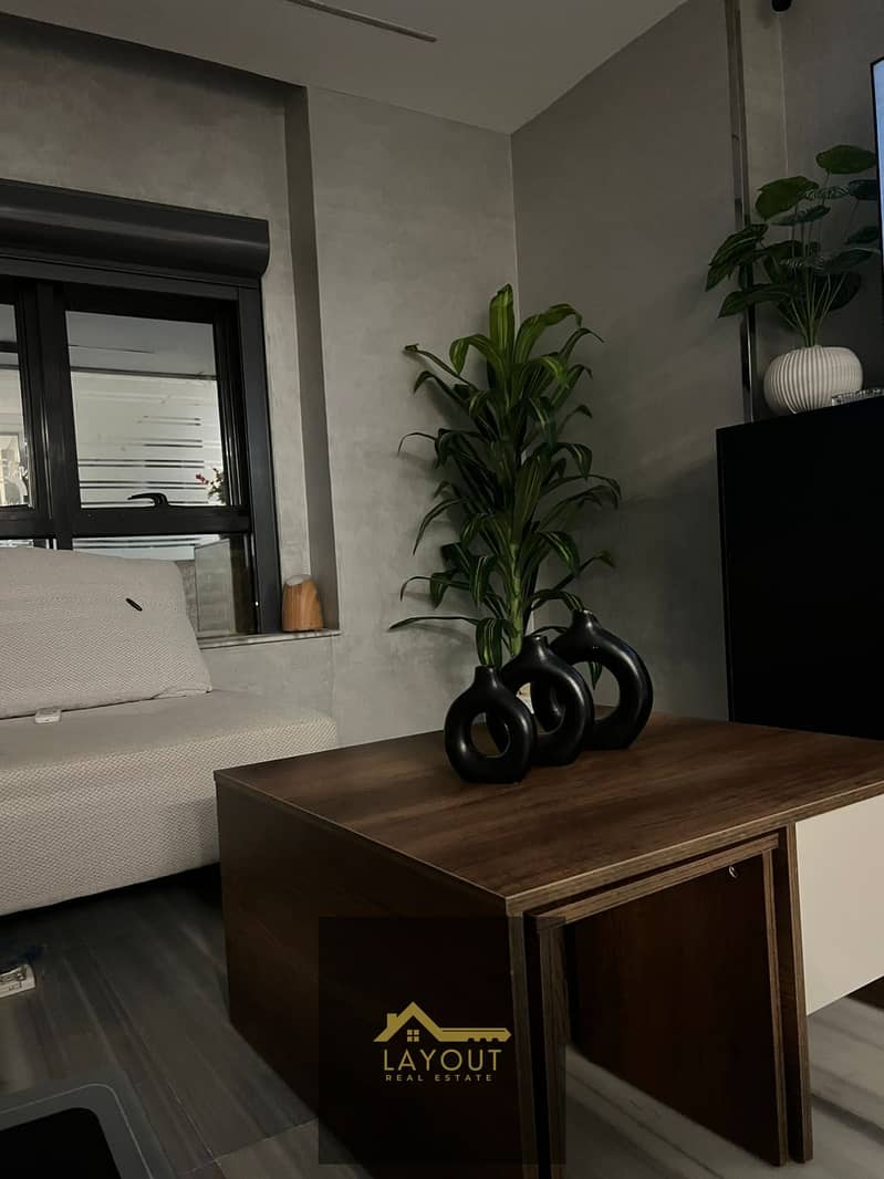 7 93ec17f7-5f01-4942-8f92-90b2d03cefa2. jpg