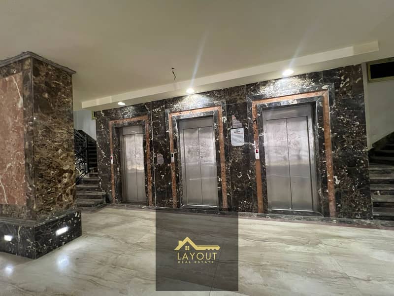 9 8eaf7f79-2b3d-43d6-b9b9-85164a0e0bf9. jpg