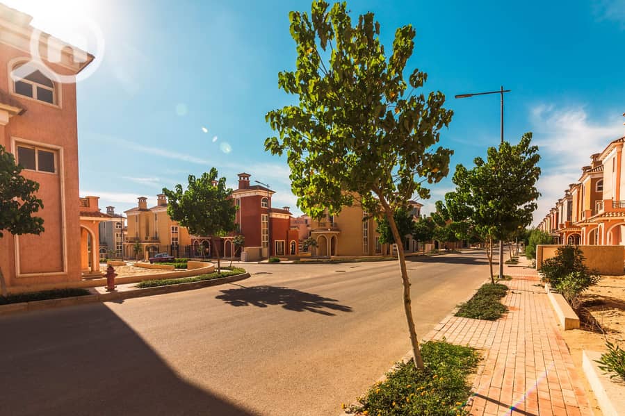 10 Nyoum-October-ADH-Porto-9-1-scaled. jpg