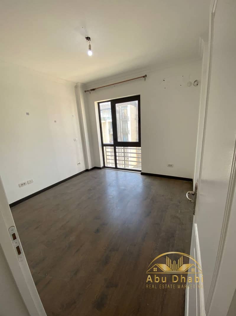 3 9eef66ee-7a9e-4d91-ae19-e9a45dc2a44e. jpg