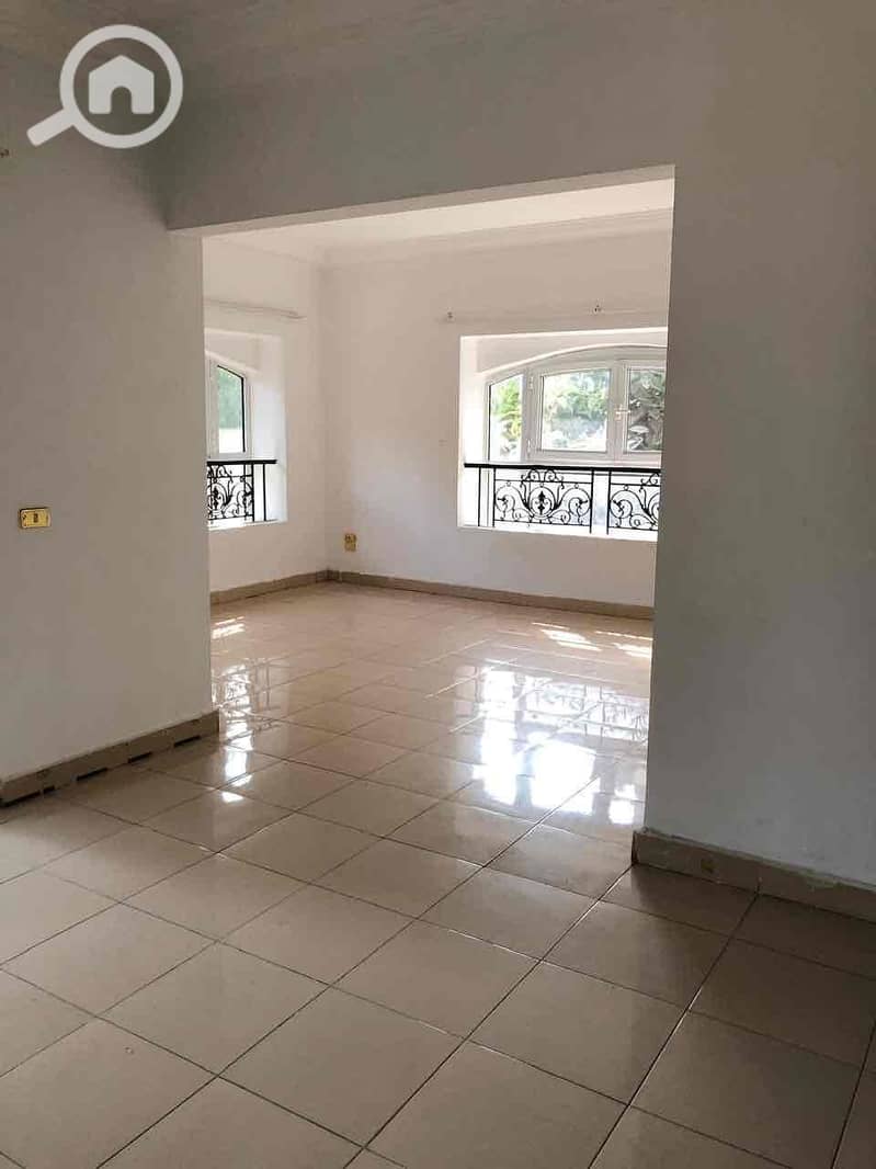 18 061a5719-5b5b-420d-9fc8-f33e4056385a. jpg