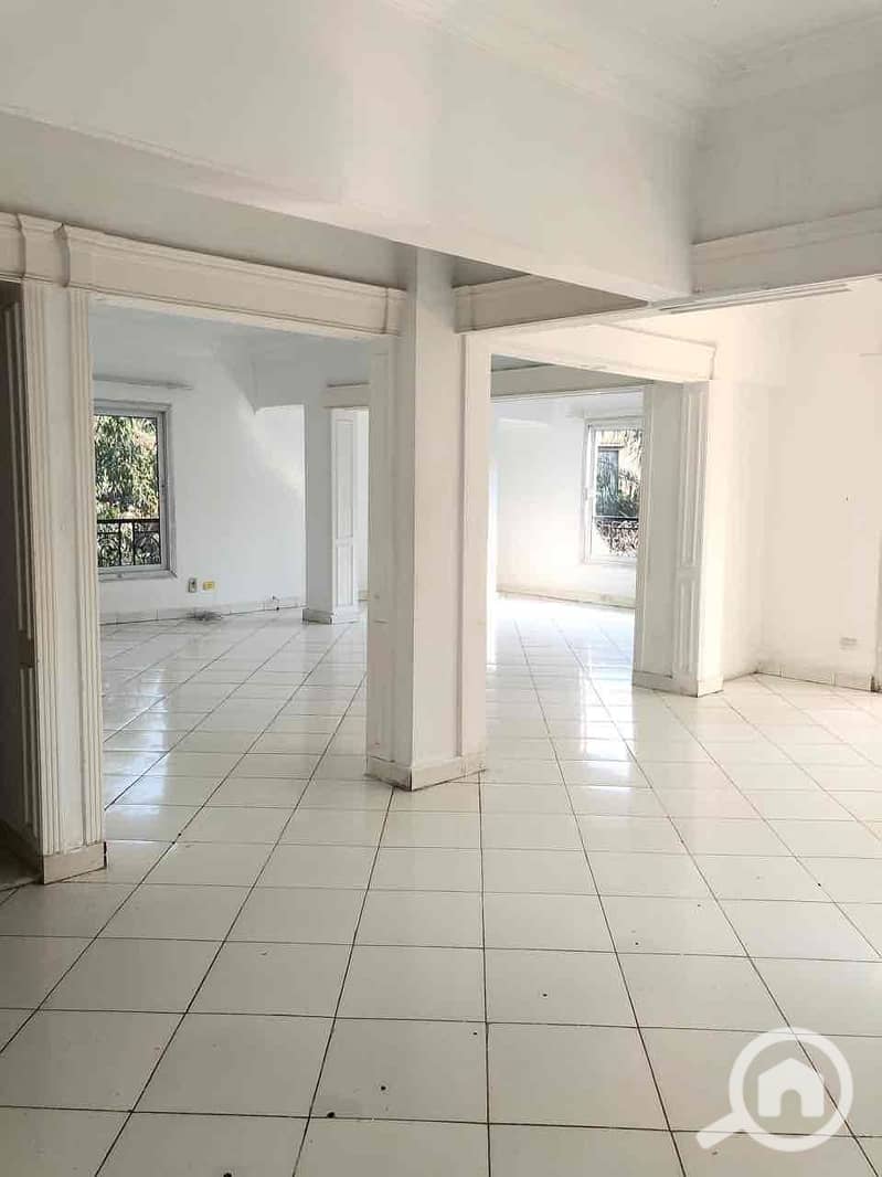 29 74dd9668-4493-4c32-ad8d-081cc206c62c. jpg