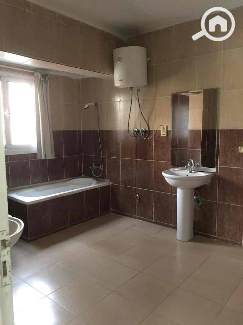 31 e305b951-f9dc-4d41-bde1-feab89e042c0. jpg