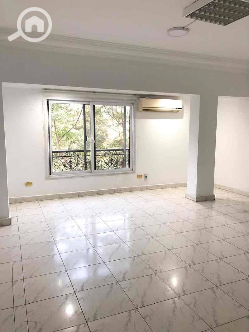 32 b24da0cd-7b46-4197-8ffb-9519662b2dcc. jpg