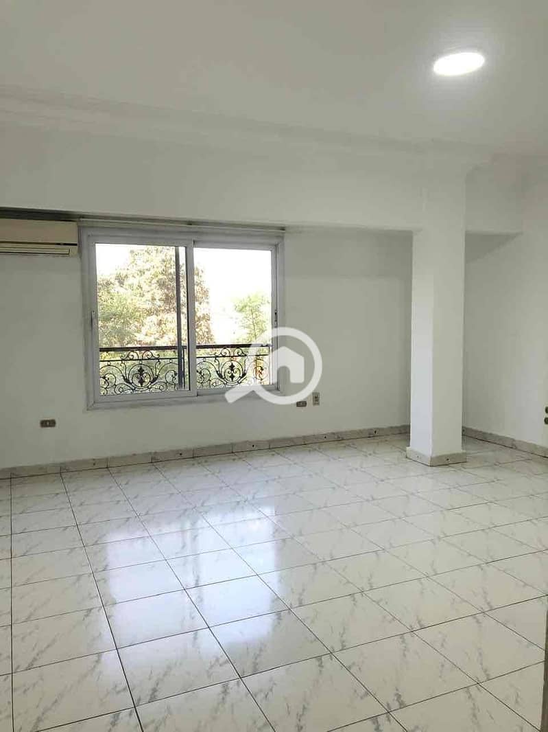 40 0947ef36-a9fb-43b0-a4d3-23a977ae90e8. jpg