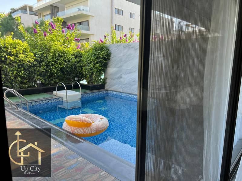 10 54c5b9a2-ebe9-4044-bb38-d4f9732df44a. jpg