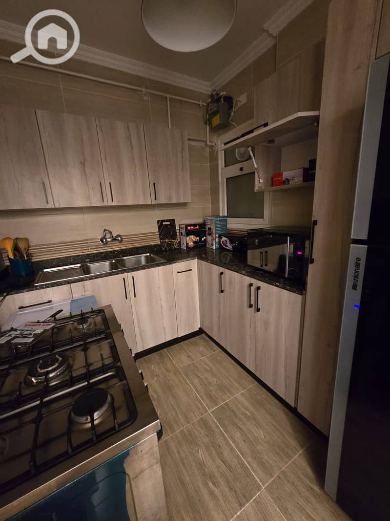 5 5b21d3c9-8f9f-4ae6-ad14-6447aab667f9. jpeg