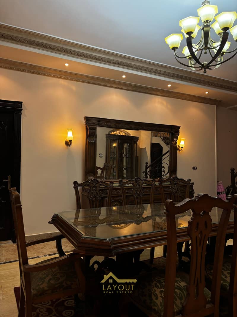 4 893c6570-f73a-4166-ad48-3ecdf7ab161a. jpg