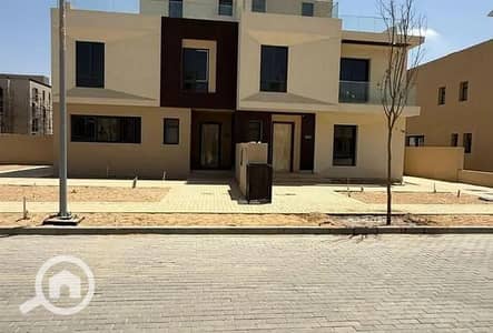 2 Bedroom Flat for Sale in Sheikh Zayed, Giza - IMG-20251208-WA0133 - Copy. jpg