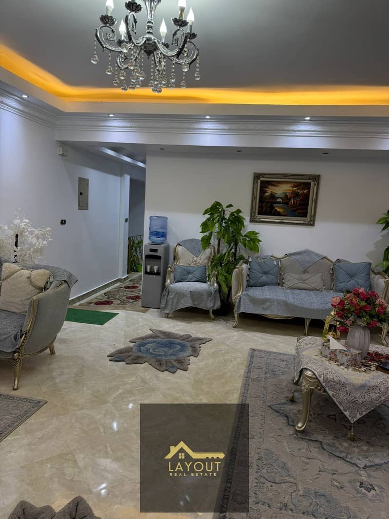 4 dc7ff373-bc71-49fd-b9c4-88e0c0747a0b. jpg