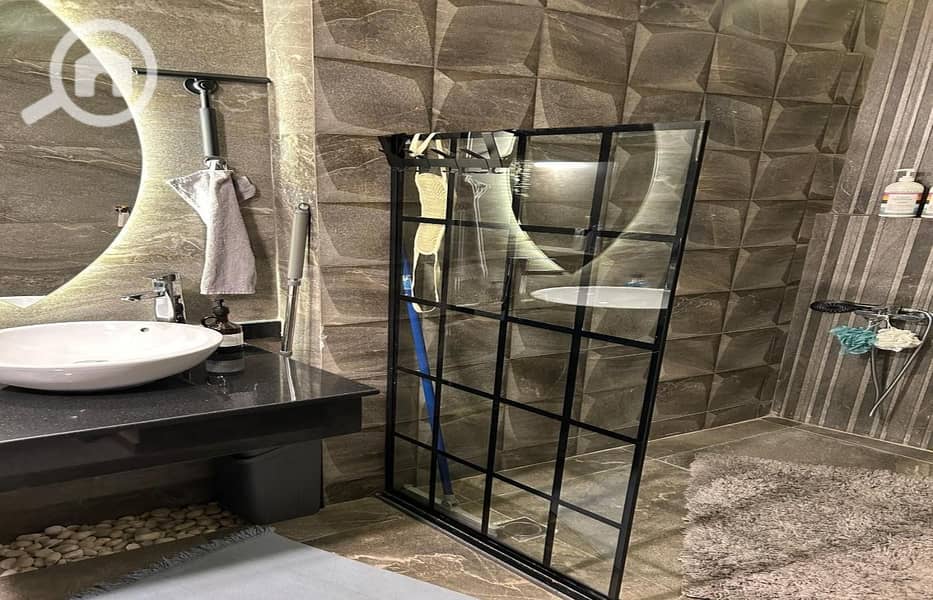 10 WhatsApp-Image-2025-09-18-at-11.17. 05-AM-1. jpg