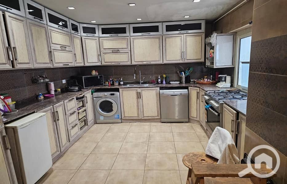 8 WhatsApp-Image-2025-09-25-at-6.06. 07-PM-1. jpg