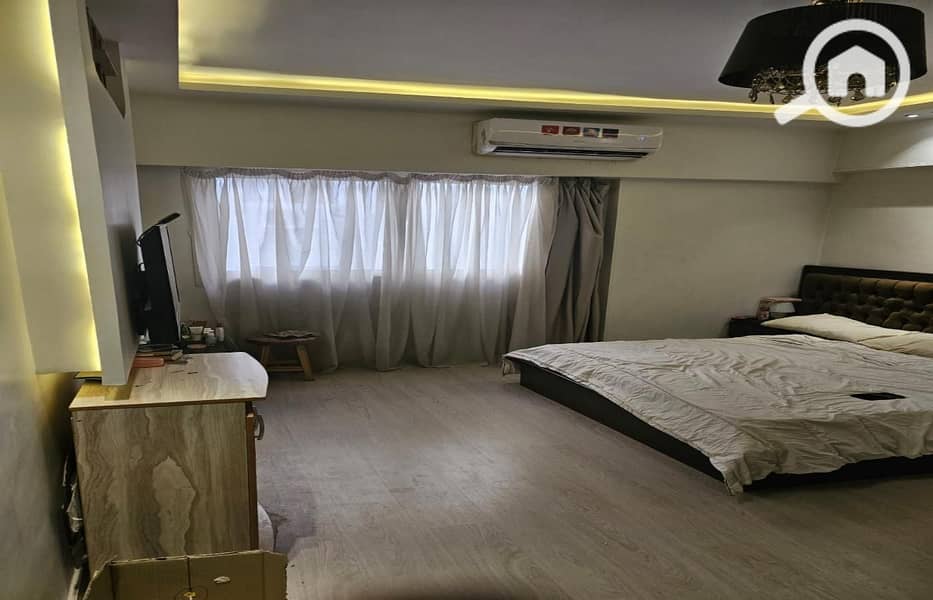 10 WhatsApp-Image-2025-09-25-at-6.06. 13-PM-1. jpg