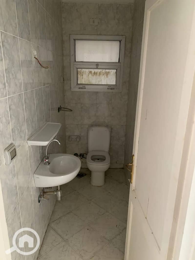 10 6942bcff556fd_IMG-20251217-WA0121. jpg