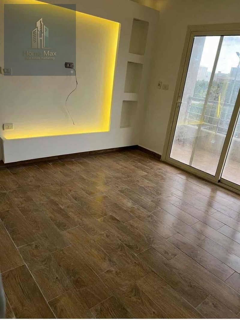 6 b8de34b4-dc86-4991-a574-ad1ca1218f75. jpg