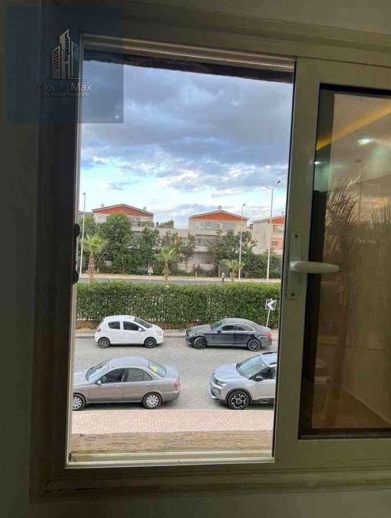 7 63007a85-c3bf-476b-96b9-bae7a3bffb83. jpg