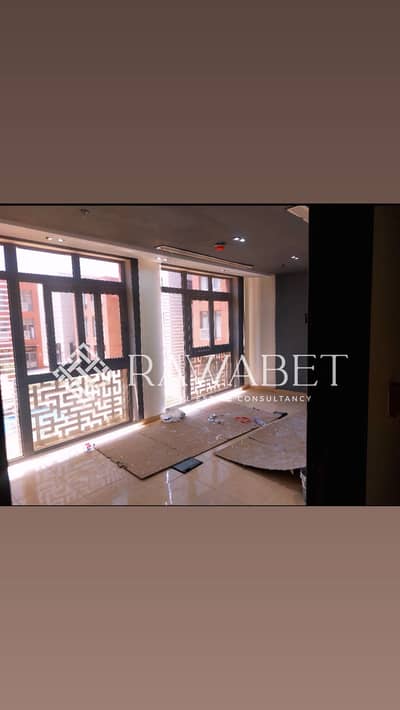 مجمع تجاري  للايجار في الشيخ زايد، الجيزة - 8FAF570C-8B81-4F86-881E-334065291AF5. jpeg