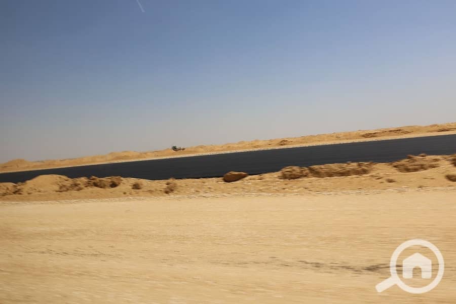 3 b3b427cd-b080-4013-bbad-8674629a3c21. jpg