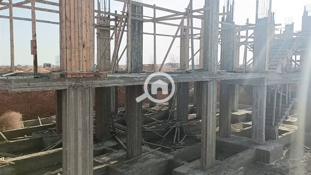 4 fc058211-fbfc-4fcb-a8e5-6ba21e875c49. jpg