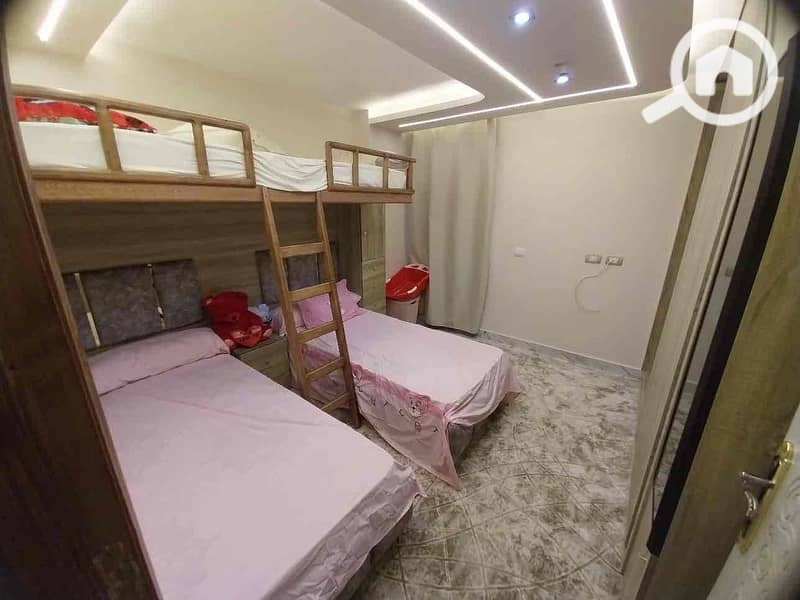 7 f6571c9b-cbd5-4501-9974-d6e658cabf57. jpg