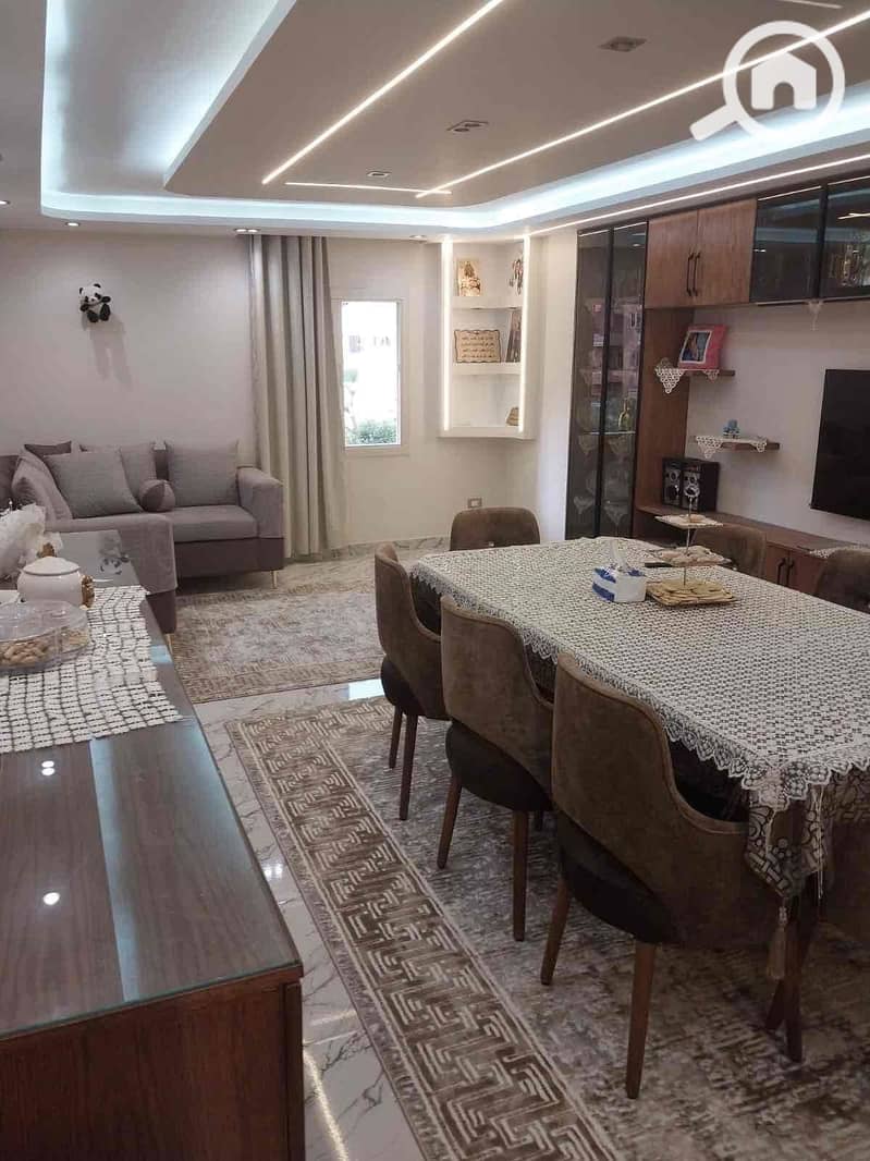 12 fcdac80e-1391-4505-80cd-6920c26f2a05. jpg