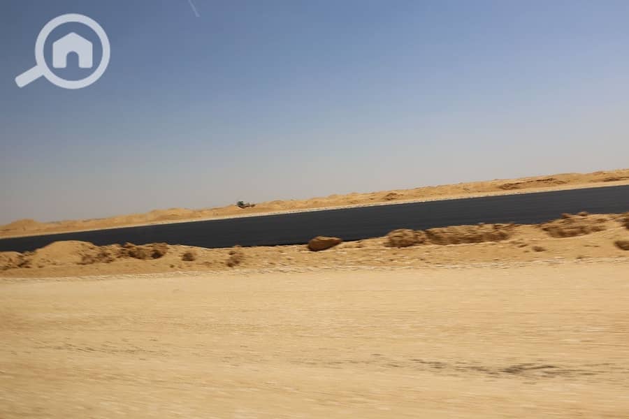 4 b3b427cd-b080-4013-bbad-8674629a3c21. jpg