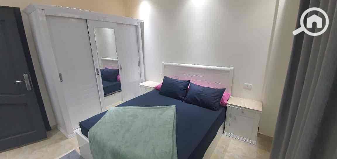 8 15458b40-858e-4a86-83be-f0c34e2eeab8. jpg