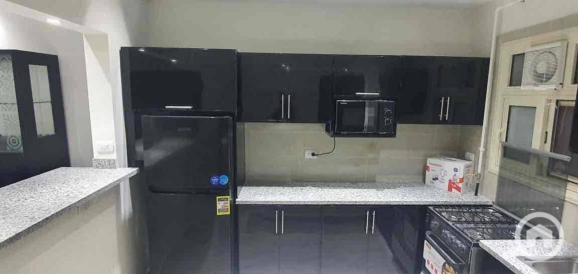 12 d9bc9d34-611b-4abd-ae12-65d2fdfa2b44. jpg