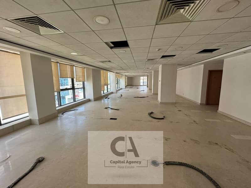 cb697d0d-ac5f-4b5b-a874-7793b8f78c1a. jpg cb697d0d-ac5f-4b5b-a874-7793b8f78c1a. jpg